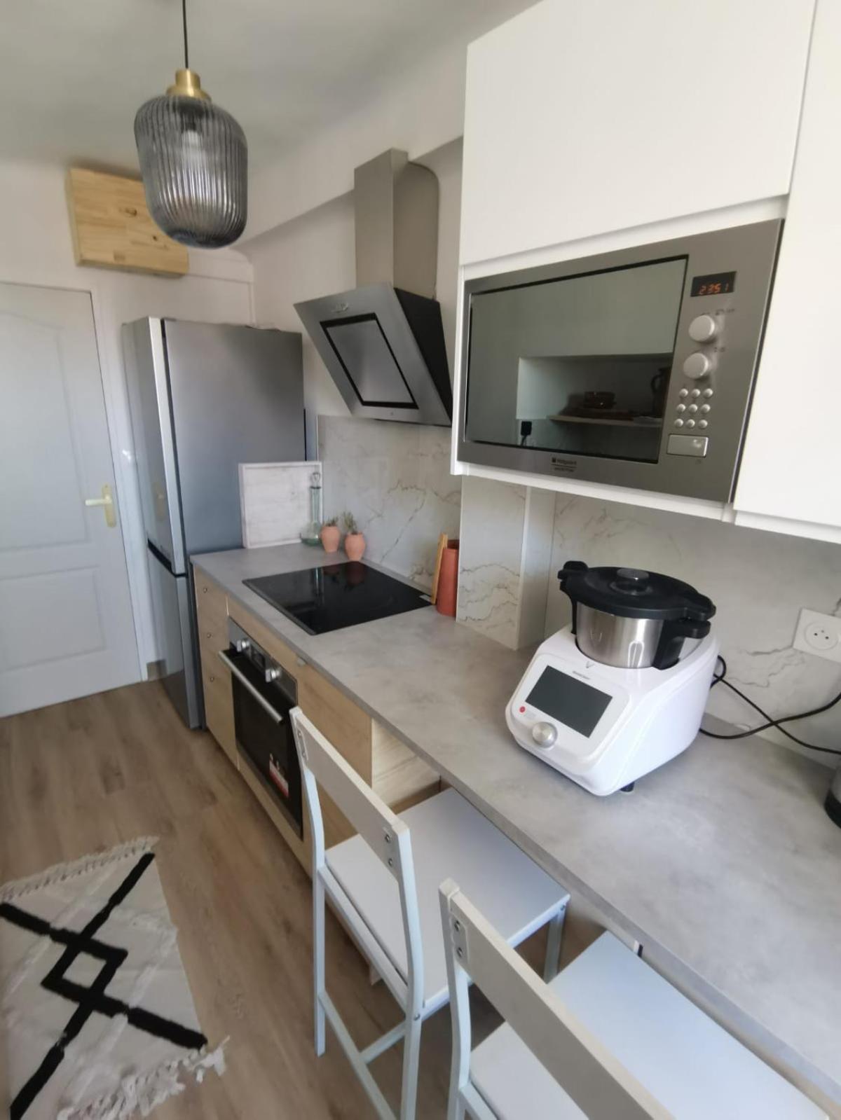 Massilia Calling Appartement Marseille Proche Metro Climatise Bien Decore Екстер'єр фото